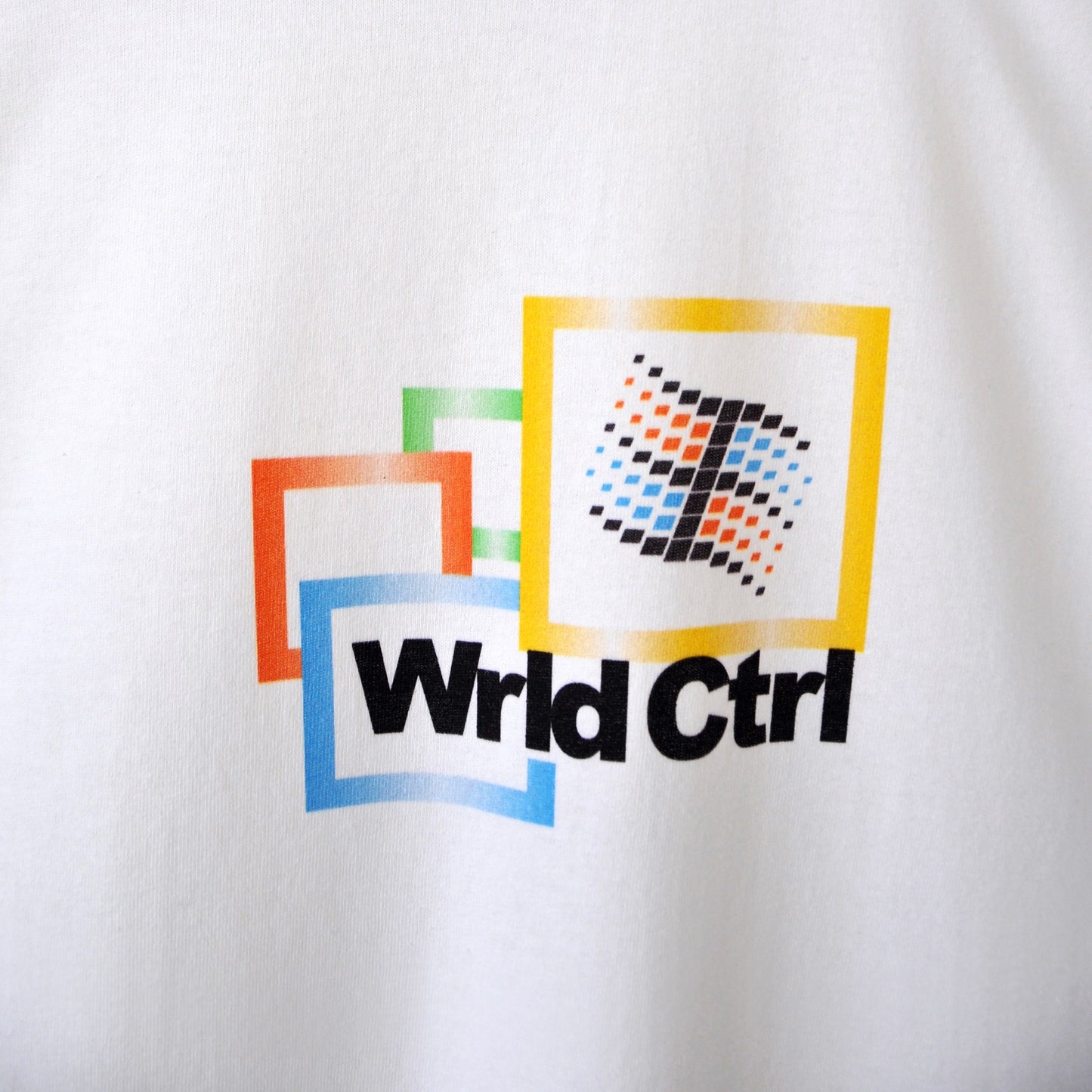 Wrld Ctrl Windows Print T-Shirt